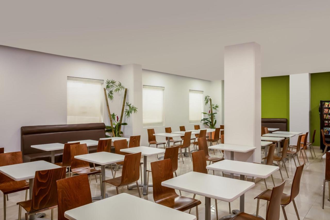 One Puebla Finsa Hotel Eksteriør billede