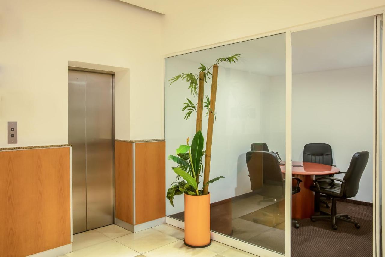 One Puebla Finsa Hotel Eksteriør billede