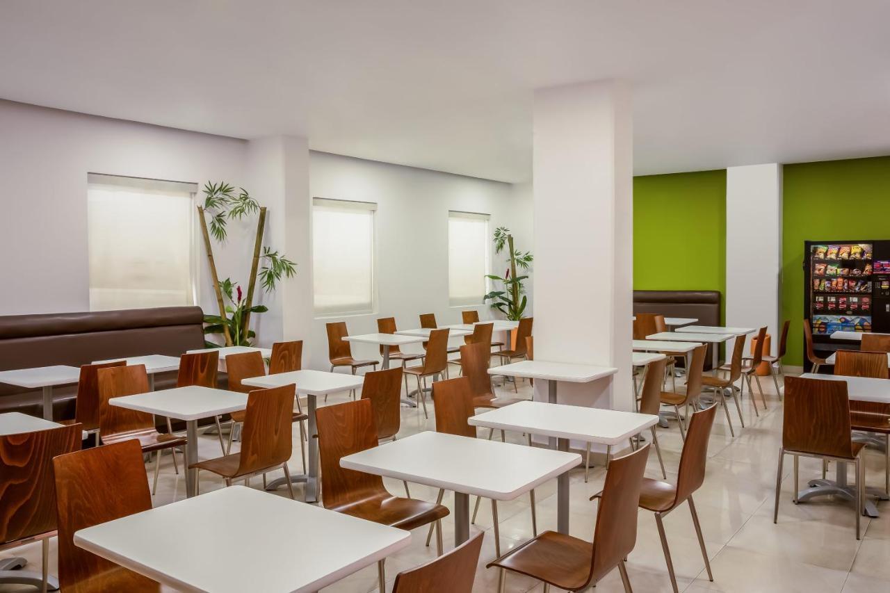 One Puebla Finsa Hotel Eksteriør billede