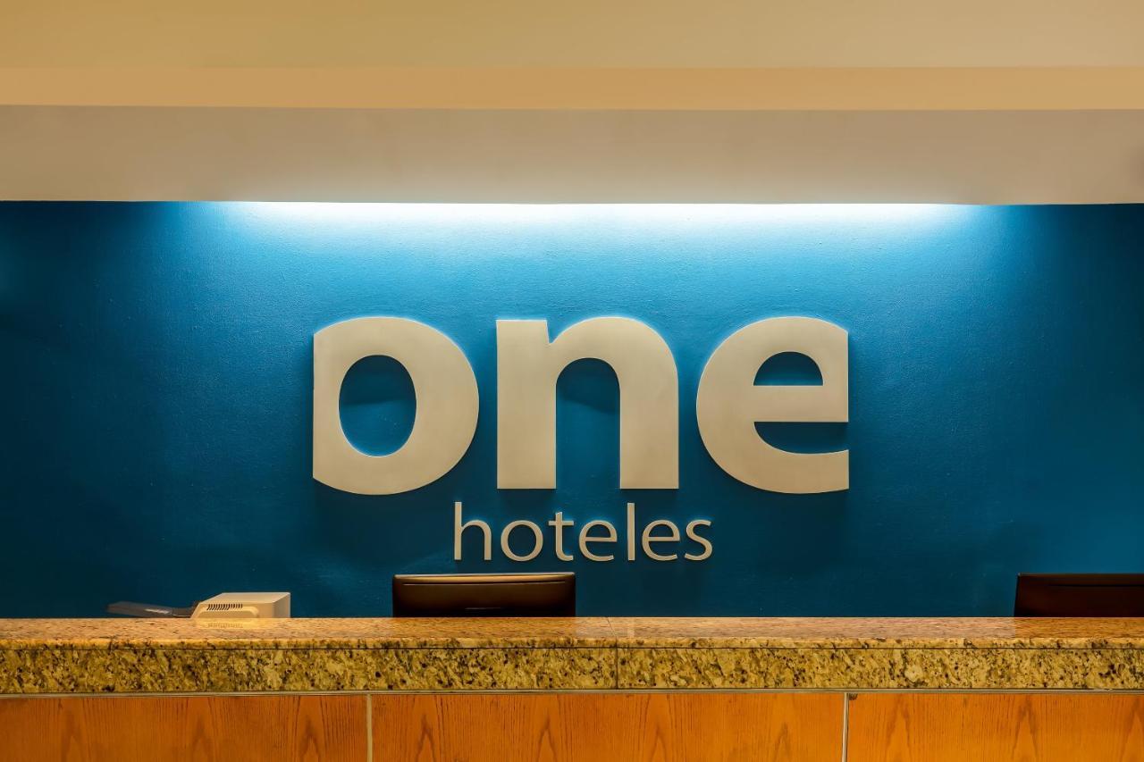 One Puebla Finsa Hotel Eksteriør billede