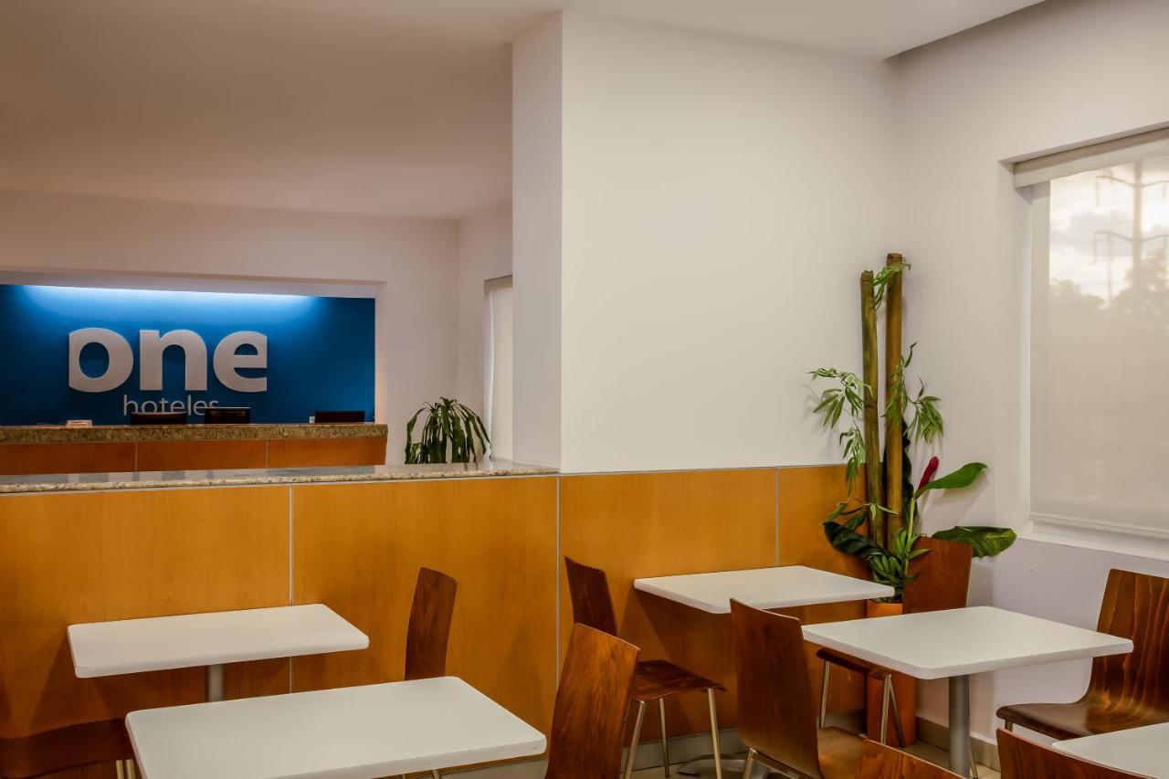 One Puebla Finsa Hotel Eksteriør billede